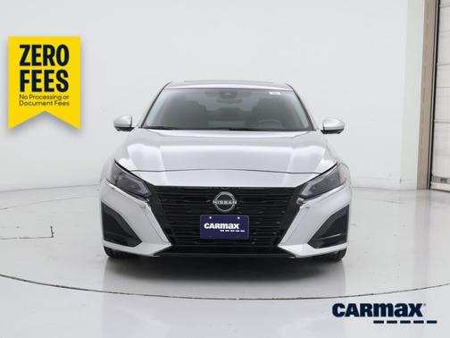 Silver 2023 Nissan Altima SL