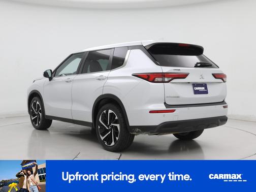2022 Mitsubishi Outlander ES