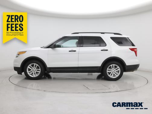 White 2015 Ford Explorer