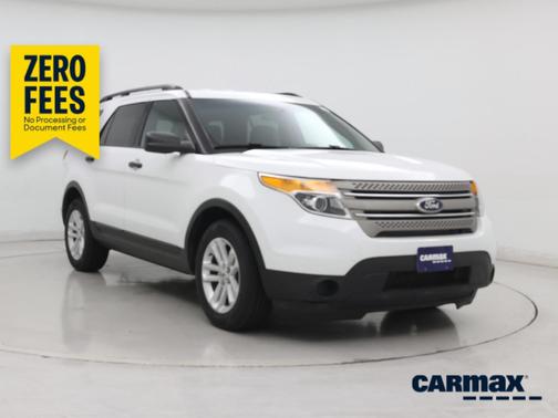 White 2015 Ford Explorer