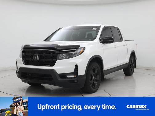 White 2024 Honda Ridgeline Black Edition