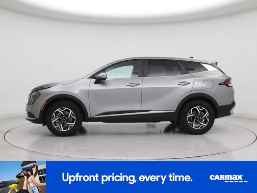 Gray 2024 Kia Sportage LX
