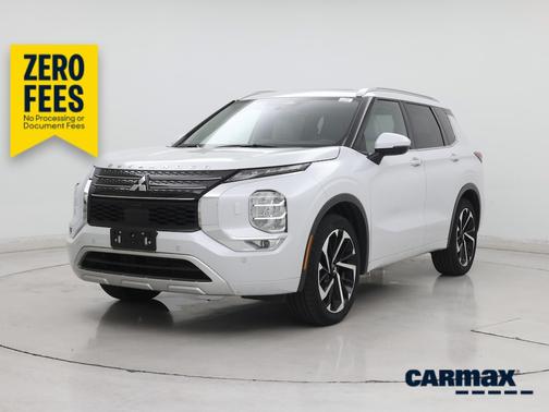 White 2023 Mitsubishi Outlander SEL