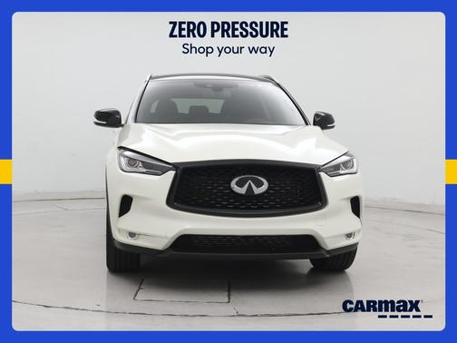 White 2022 INFINITI QX50 Luxe