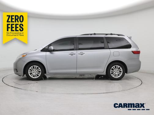 Silver 2017 Toyota Sienna XLE