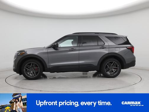 Gray 2025 Ford Explorer ST-Line