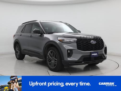 Gray 2025 Ford Explorer ST-Line