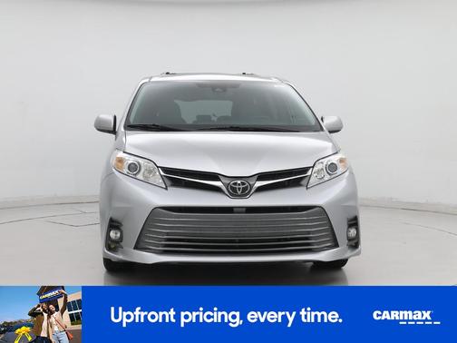 2020 Toyota Sienna XLE
