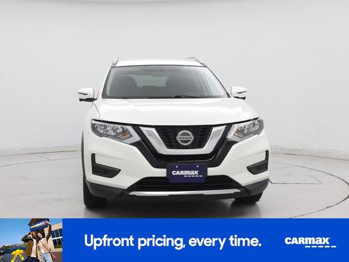 White 2018 Nissan Rogue SV