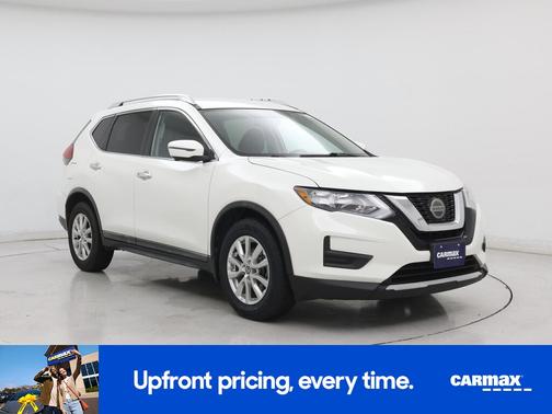 White 2018 Nissan Rogue SV