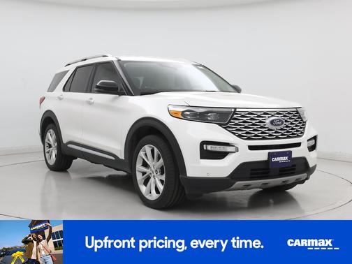 White 2022 Ford Explorer Platinum