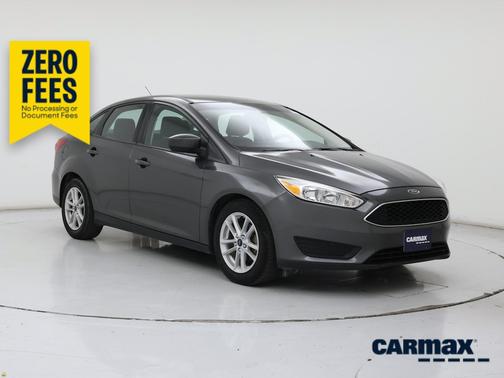 Gray 2018 Ford Focus SE