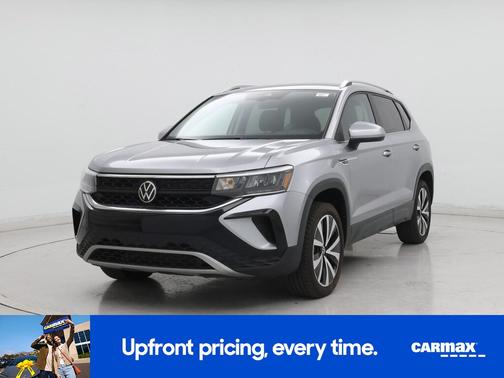Silver 2024 Volkswagen Taos SE