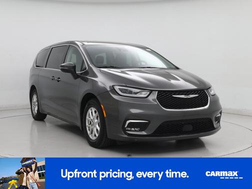 Gray 2023 Chrysler Pacifica Touring L
