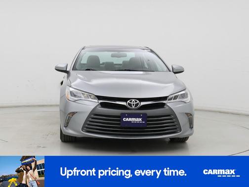 Silver 2016 Toyota Camry XLE