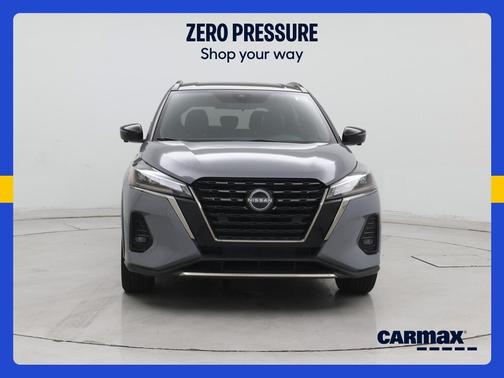 Gray 2023 Nissan Kicks SR