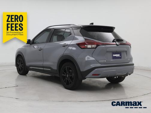 Gray 2023 Nissan Kicks SR
