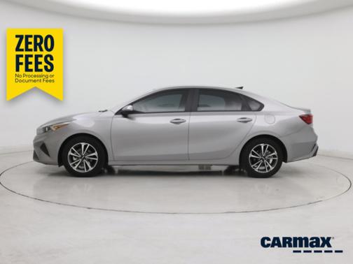 Gray 2024 Kia Forte LXS
