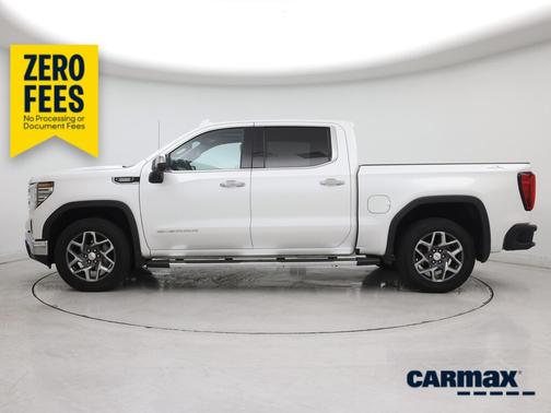 White 2022 GMC Sierra 1500 SLT