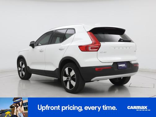 2019 Volvo XC40 T5 Momentum