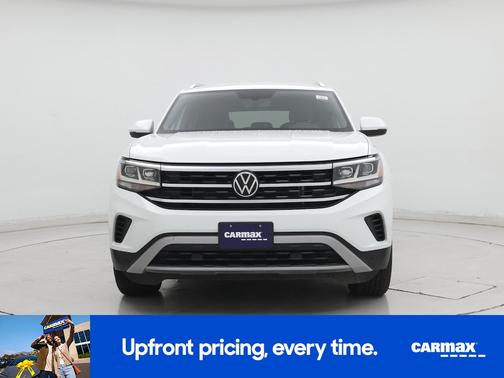 White 2023 Volkswagen Atlas Cross Sport SE w/Tech
