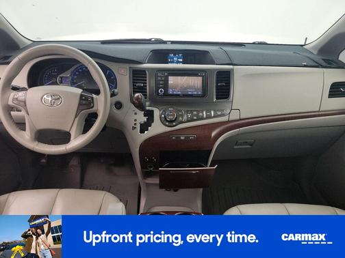 Red 2014 Toyota Sienna XLE