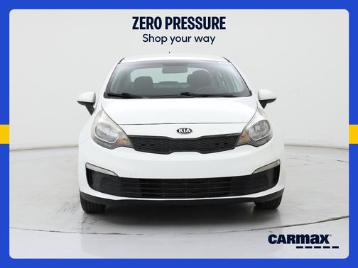 White 2016 Kia Rio LX