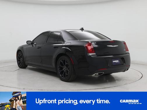 2019 Chrysler 300 Touring