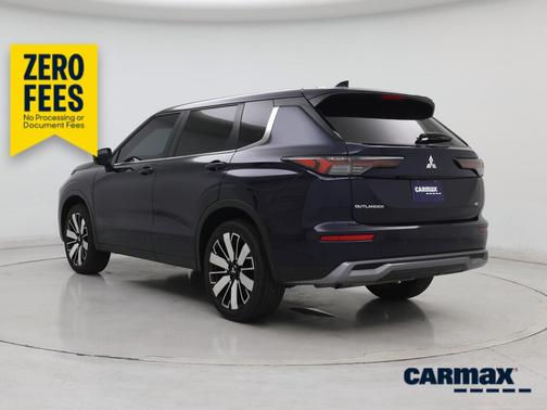Blue 2025 Mitsubishi Outlander SE