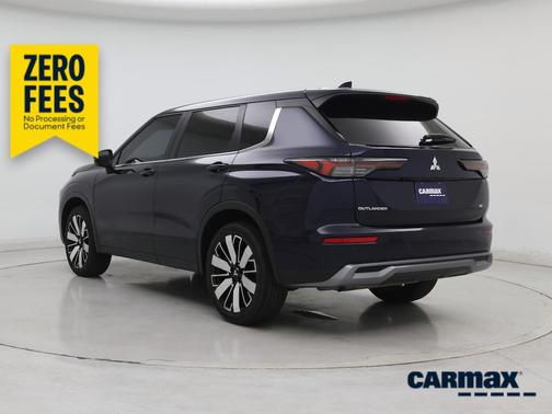 Blue 2025 Mitsubishi Outlander SE