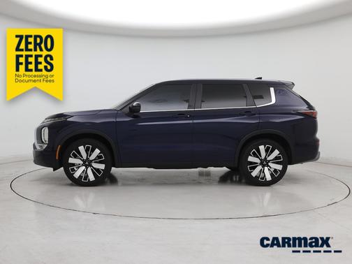Blue 2025 Mitsubishi Outlander SE