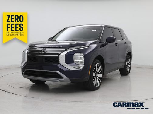Blue 2025 Mitsubishi Outlander SE