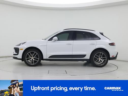 White 2023 Porsche Macan