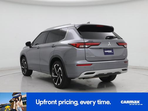 Gray 2024 Mitsubishi Outlander SEL