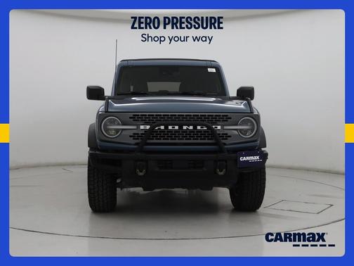 Blue 2023 Ford Bronco Badlands