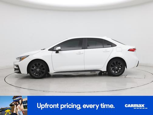 White 2024 Toyota Corolla SE
