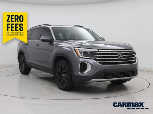 Silver 2024 Volkswagen Atlas SE w/Tech
