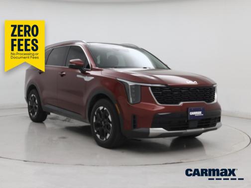 Red 2025 Kia Sorento S