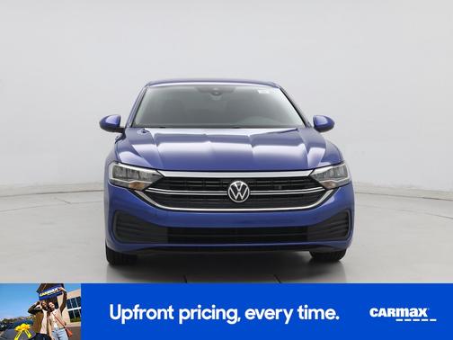 Blue 2022 Volkswagen Jetta SE