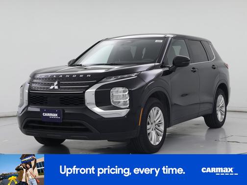 Black 2024 Mitsubishi Outlander ES