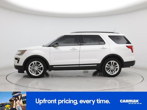 Pearl 2018 Ford Explorer XLT