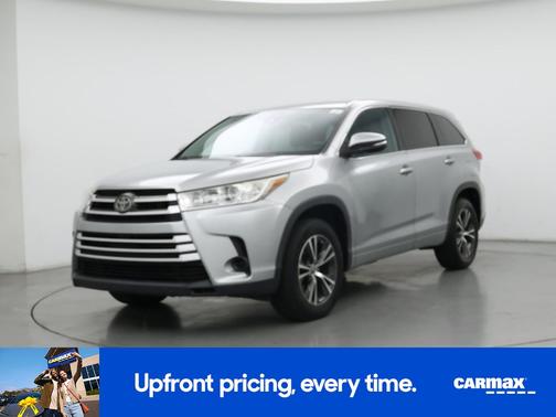 Gray 2017 Toyota Highlander LE