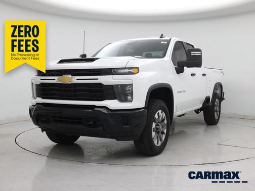 White 2026 Chevrolet Silverado 2500 Custom