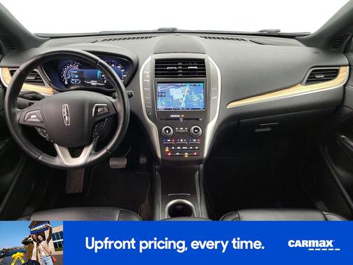 White 2015 Lincoln MKC
