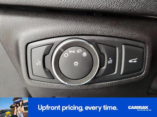 White 2015 Lincoln MKC