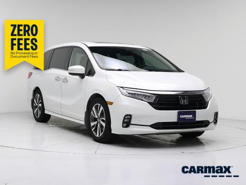 White 2022 Honda Odyssey Touring
