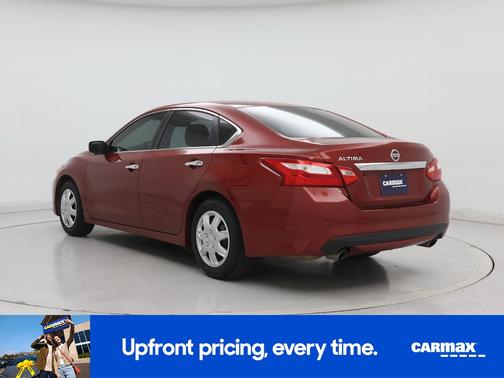 Red 2016 Nissan Altima S