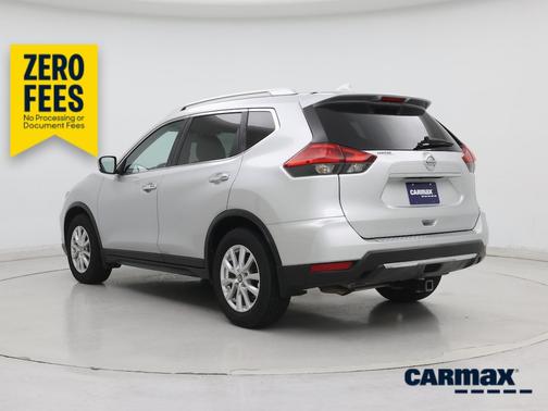 Silver 2017 Nissan Rogue SV