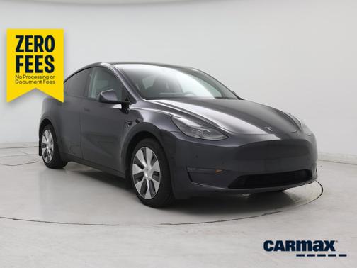 Gray 2024 Tesla Model Y Long Range