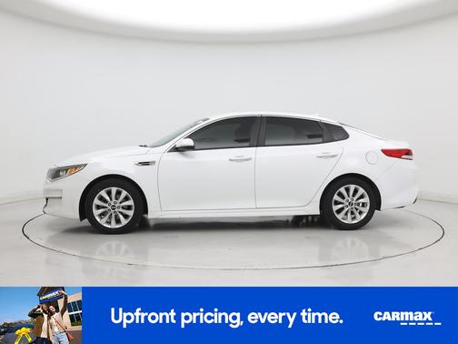 White 2017 Kia Optima LX
